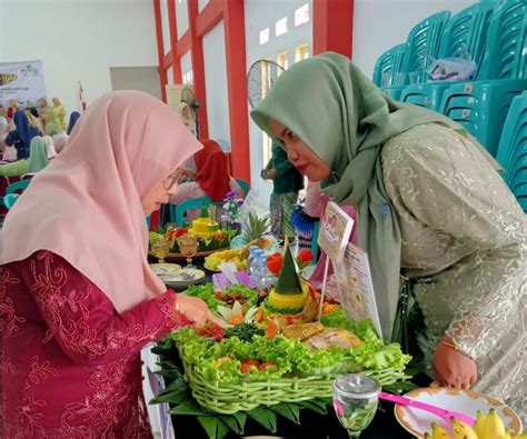 Peringati Hari Kartini Tp Pkk Tenggarong Gelar Lomba Kebaya Dan