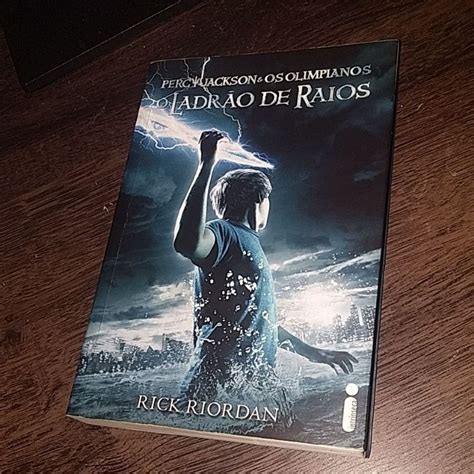 Percy Jackson E Os Olimpianos O Ladr O De Raios Rick Riordan