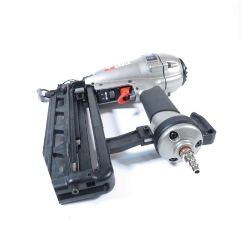 Porter Cable Fn250c Pneumatic 16 Gauge 2 12 In Finish Nailer