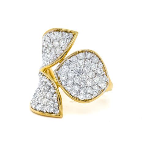 Certified Kt Yellow Gold Ring Ct Diamond Catawiki