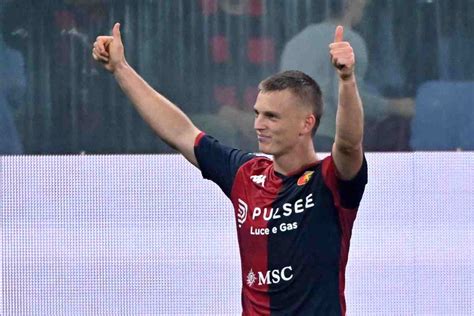 Due Per Uno Col Genoa Napoli Colpaccio Gudmundsson