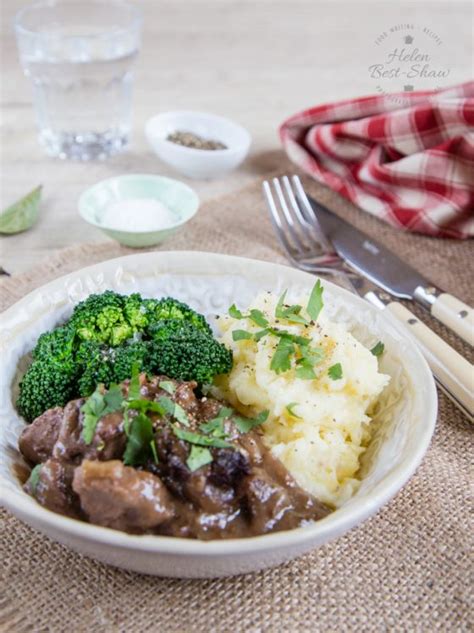 Easy Slow Cooker Beef Casserole