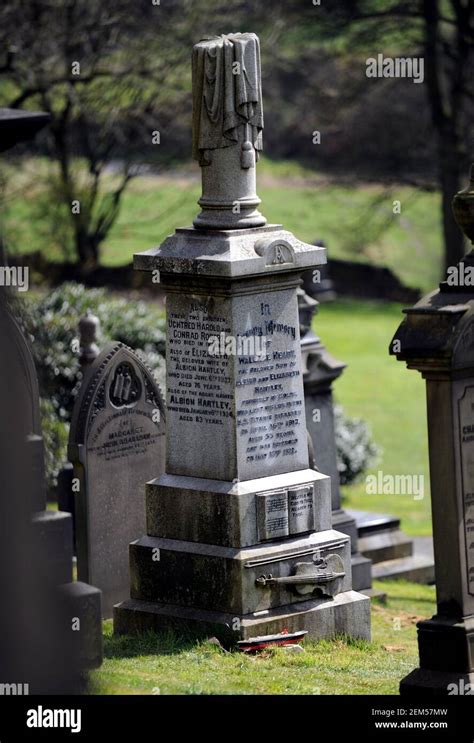 Colne, Lancashire, The grave of Titanic bandleader Wallace Hartley in ...