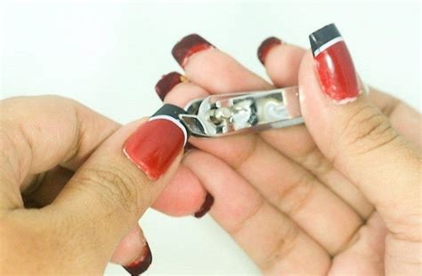 How To Remove Acrylic Nails Safely With And Without Acetone