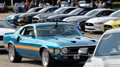 Mustang owners 'Stampede' from Dearborn to Detroit for 7th-gen reveal