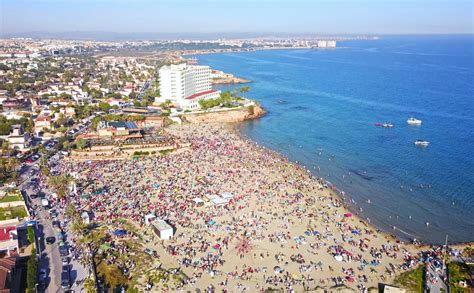 The 2024 Christmas Day Party on La Zenia Beach