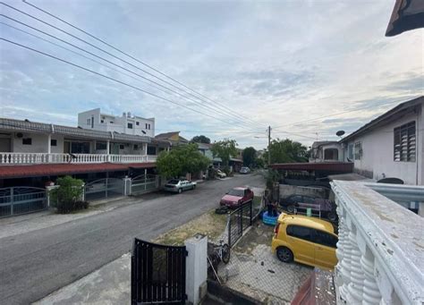 Firebreak Lot Rumah Teres Dua Tingkat Untuk Dijual Di Pekan Razaki