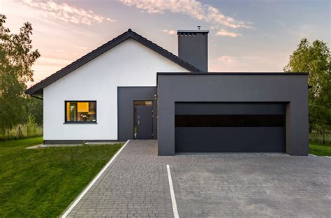 Infinity - Flush Panel Smooth Steel Garage Door with Horizontal Modern – Lux Garage Doors