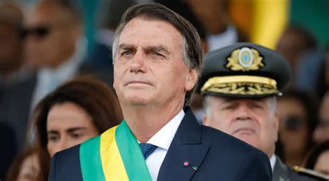 Bolsonaro Ganha T Tulo De Cidad O Honor Rio Do Paran Terra Brasil