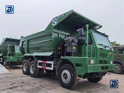 Sinotruck HOWO 6X4 371HP 70tons Tipper Mining Dump Truck For Mine Site