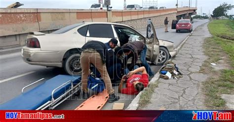 Hoy Tamaulipas Conductor Queda Prensado Tras Choque En Matamoros