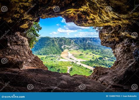 Cueva Ventana Natural Cave In Puerto Rico Stock Image Image Of Lost