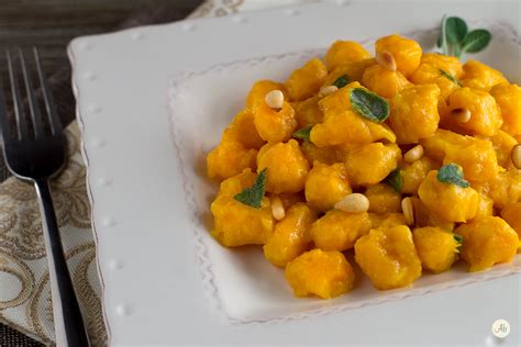 Gnocchetti Di Zucca Con Burro Salvia E Pinoli Aryblue