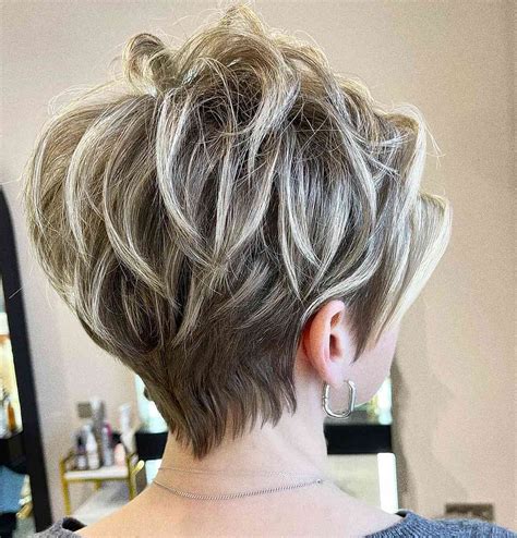 21 Ways You Can Get An Ear Length Haircut And Still Look Cute