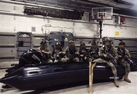 Mexican Navy Amphibious Commandos While Training With Usmc Force Recon