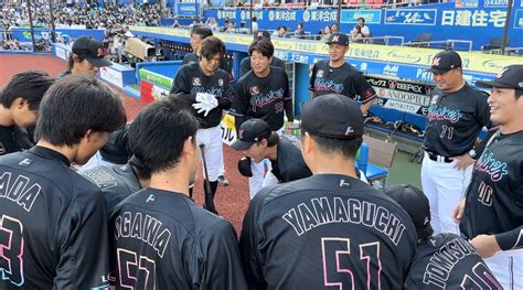 千葉ロッテマリーンズ 広報室 On Twitter 本日の円陣は 藤岡裕大 選手！ 気合が入りました！さぁいこー