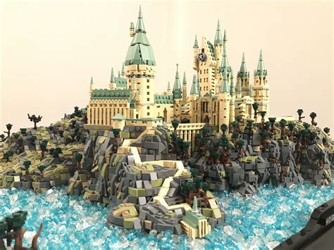 LEGO IDEAS Magical Builds Of The Wizarding World HOGWARTS CASTLE