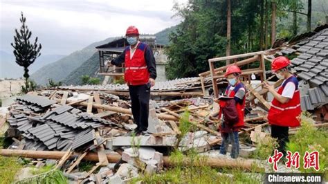 四川泸定68级地震：调查人员跋山涉水进村入户开展震害调查手机新浪网