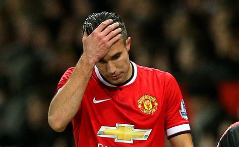 Manchester United injury news: Robin van Persie suffers injury during 2 ...