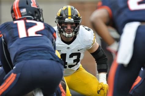 Jewell named Butkus Award finalist - Go Iowa Awesome