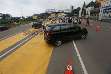 Hari Pertama Larangan Mudik Polda Metro Catat Kendaraan Diputar