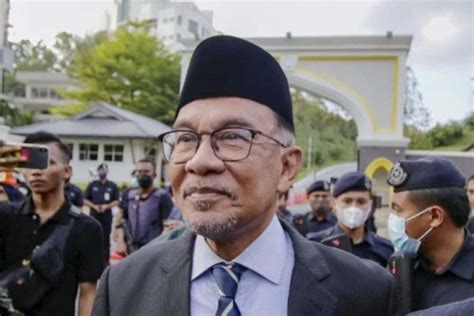 Kabinet Baharu Angkat Sumpah Esok 6 Menteri Dijangka Berubah Roti