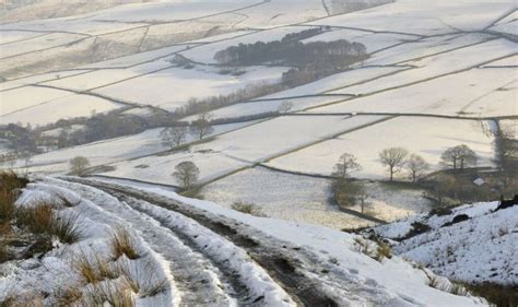 UK Cold Weather Map Shows 472 Mile Wall Of Snow To Engulf Britain In