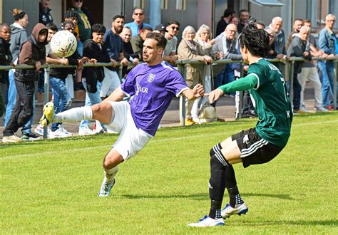 FSV Jägersburg steht mit anderthalb Beinen in der Fußball Saarlandliga