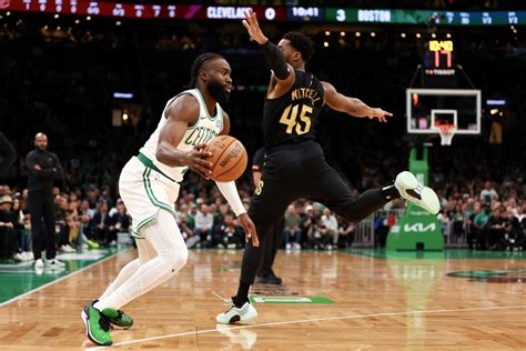 NBA Celtics Atropelam Os Cavaliers No Jogo 1 Das Semifinais Dos