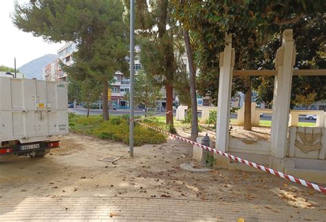 Parques y jardines incrementa el riego de árboles monumentales para