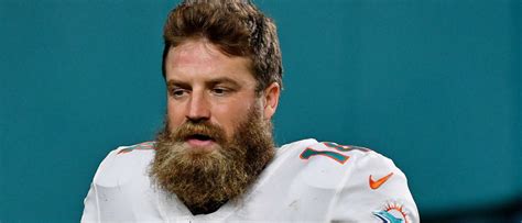 REPORT: Quarterback Ryan Fitzpatrick Signs With Washington, Contract ...