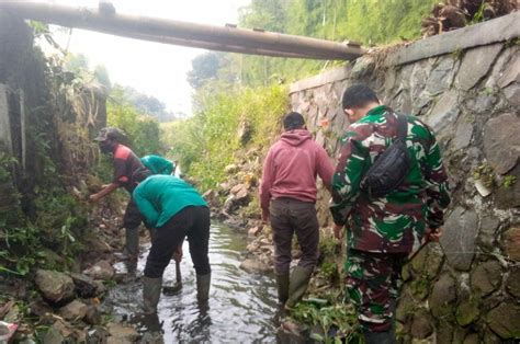 Sektor 22 Sub 1 Citarum Harun Pembersihan Sungai Cibodas Kontrol News