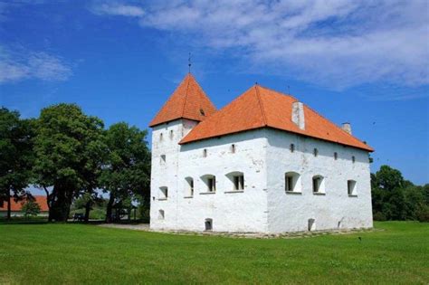 15 Beautiful Castles in Estonia for You to Visit! - 2025