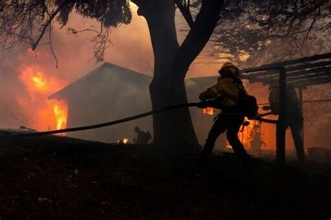 Thousands Told To Flee Wildfire Near Los Angeles National