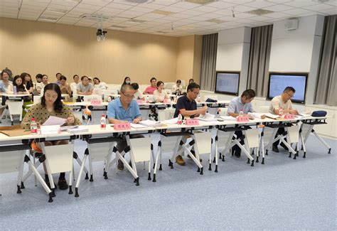 学院组织开展第九届青年教师大奖赛 上海财经大学浙江学院