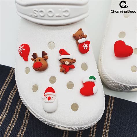 Button Shoe Charms Happy Christmas Santa Rudolph Red Socks