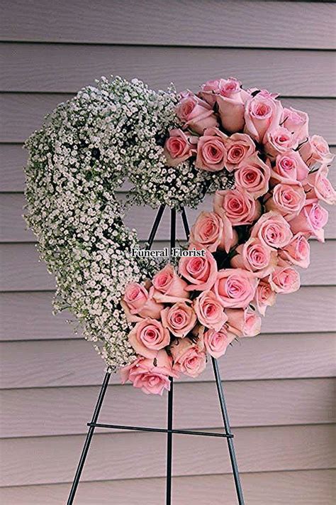 Wreaths 8047 - Funeral Florist