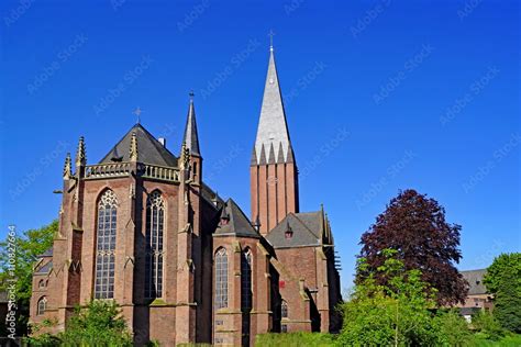 Kath Pfarrkirche St Maria Magdalena In Goch Am Niederrhein Stock Foto