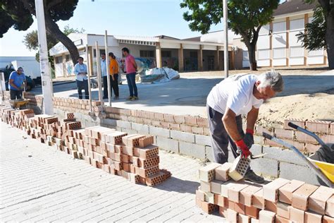 El Ayuntamiento Pone A Punto Los Centros Educativos Antes De Comenzar