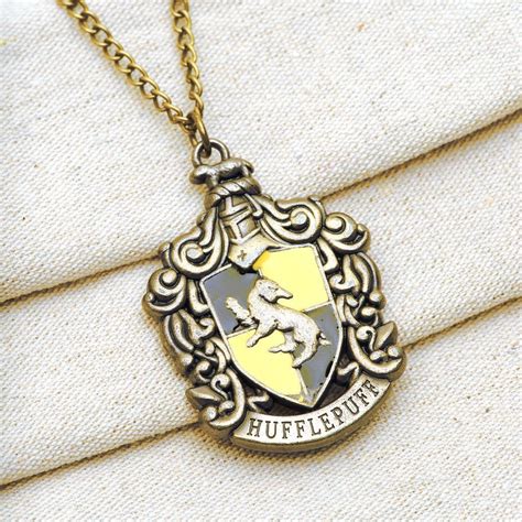 Harry Potter House Hogwarts Necklace Gryffindor Ravenclaw Hufflepuff