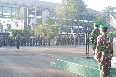 Kodim Malang Batu Laksanakan Upacara Bendera Merah Putih