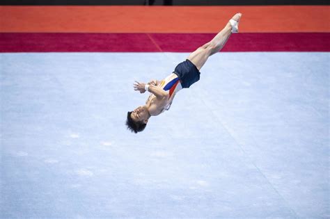 Carlos Yulo leads men's all-around in Asian Championships | Inquirer Sports