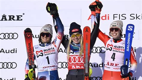 Mikaela Shiffrin triumphant in return from knee injury - ESPN