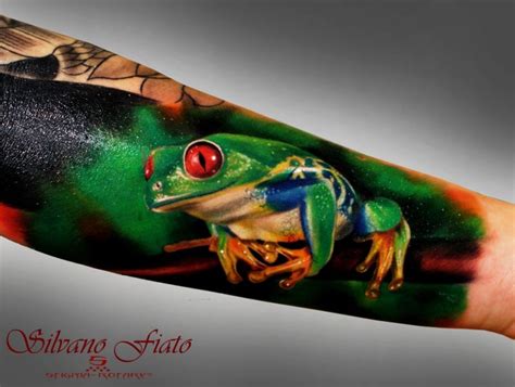 Wonderful realistic frog forearm tattoo - Tattooimages.biz