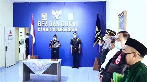 PENGAMBILAN SUMPAH PNS DI LINGKUNGAN WILAYAH KANWIL BEA CUKAI SUMBAGBAR