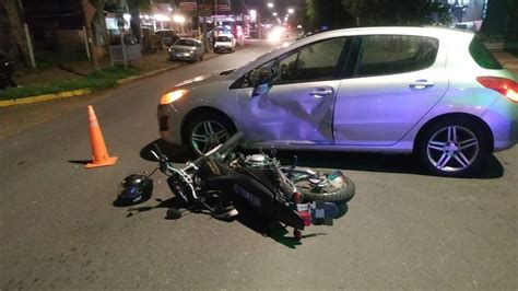 Un Motociclista Herido Al Accidentarse En La Avenida Cárcano El