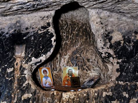 Israeli archeologists excavating 'Jesus midwife' tomb | Toronto Sun