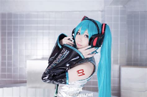 Cosplay Of Hatsune Miku 8 By Alexandregrondin On Deviantart