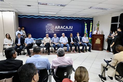 Prefeito de São Cristóvão lança edital junto ao Consórcio e exige