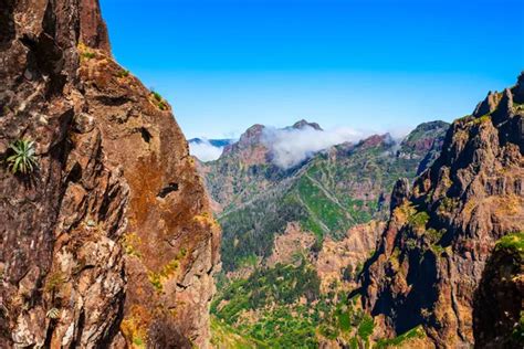 Pico Do Arieiro To Pico Ruivo Trek Mysty Landscape In Madeira Island